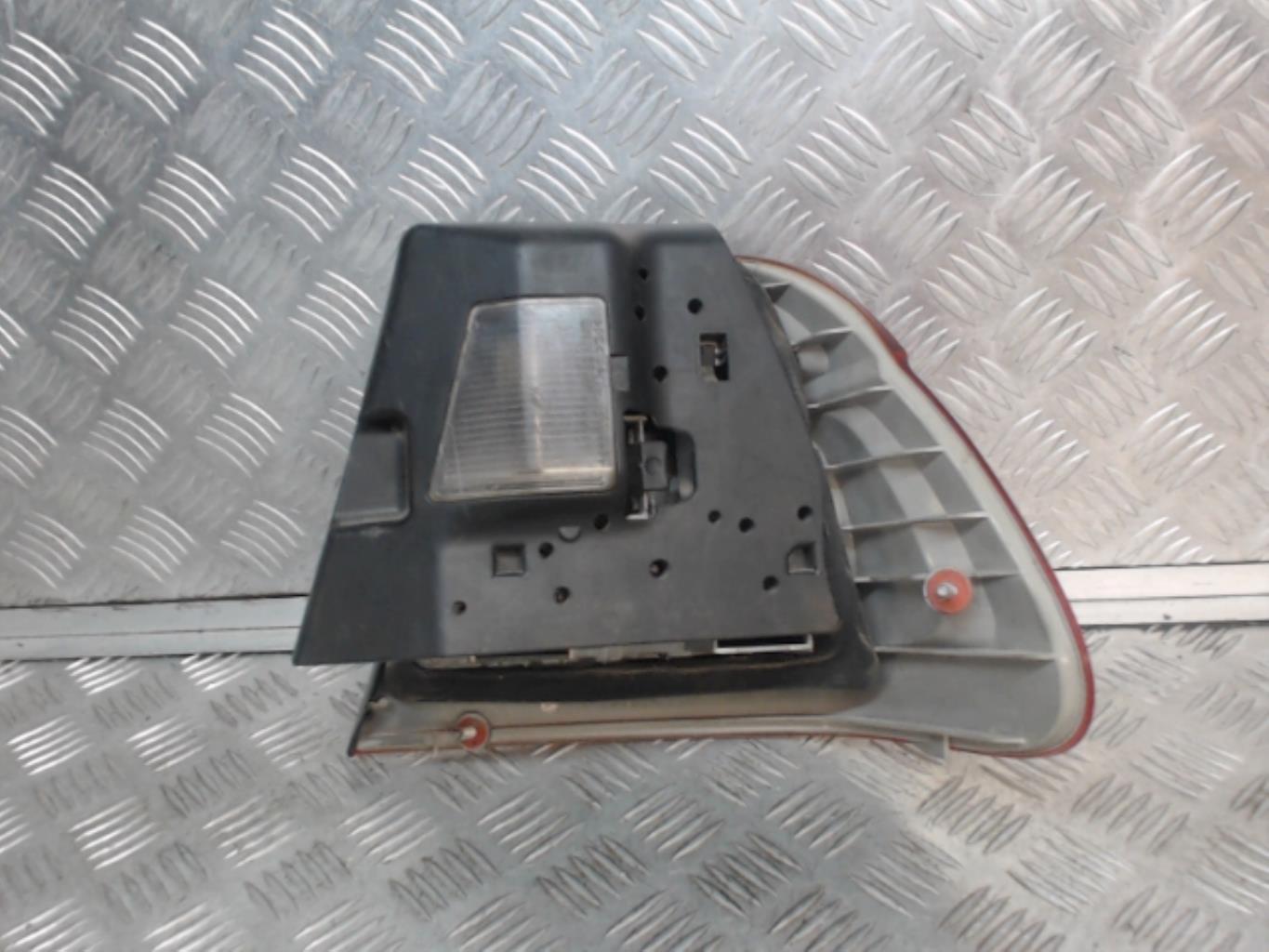 Fanale posteriore principale sinistro (luci) BMW SERIE 3 E46 PHASE 1 Diésel - 1