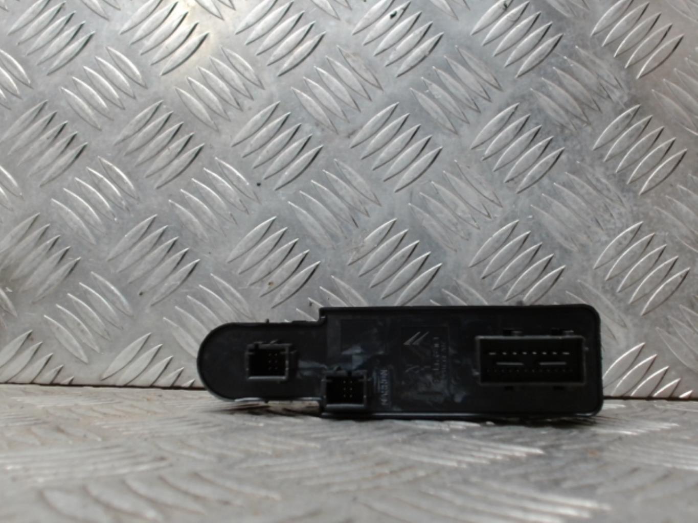 Interruttore lavacristalli anteriore sinistro CITROEN C4 2 PHASE 1 Diésel - 1