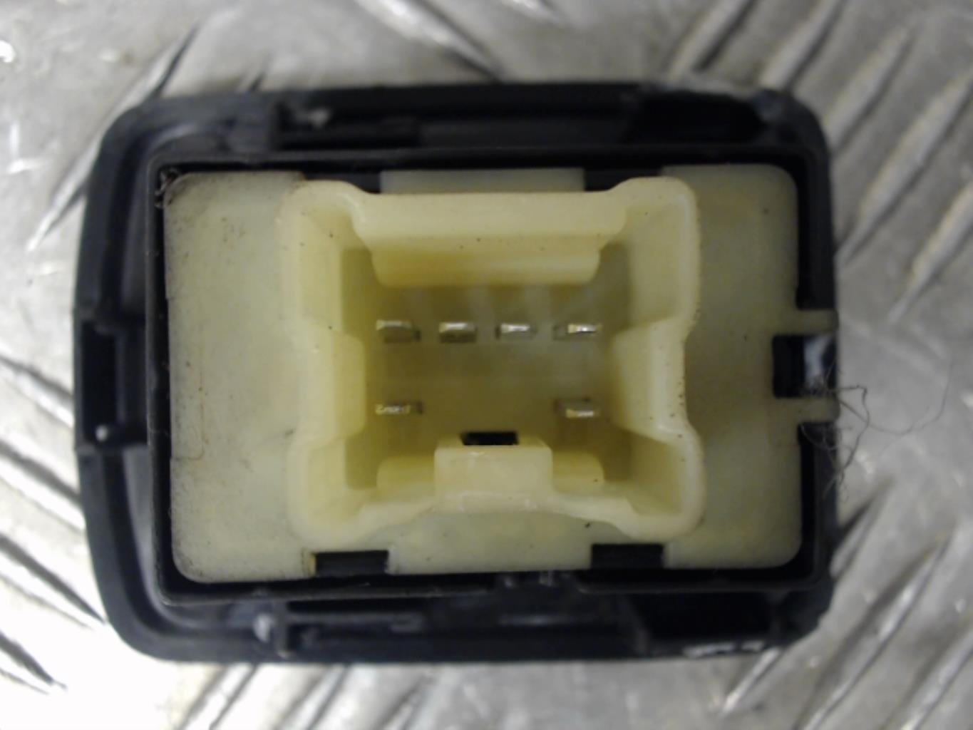 Interruttore lavacristalli anteriore destro RENAULT TRAFIC 3 COURT PHASE 1 Diésel - 1