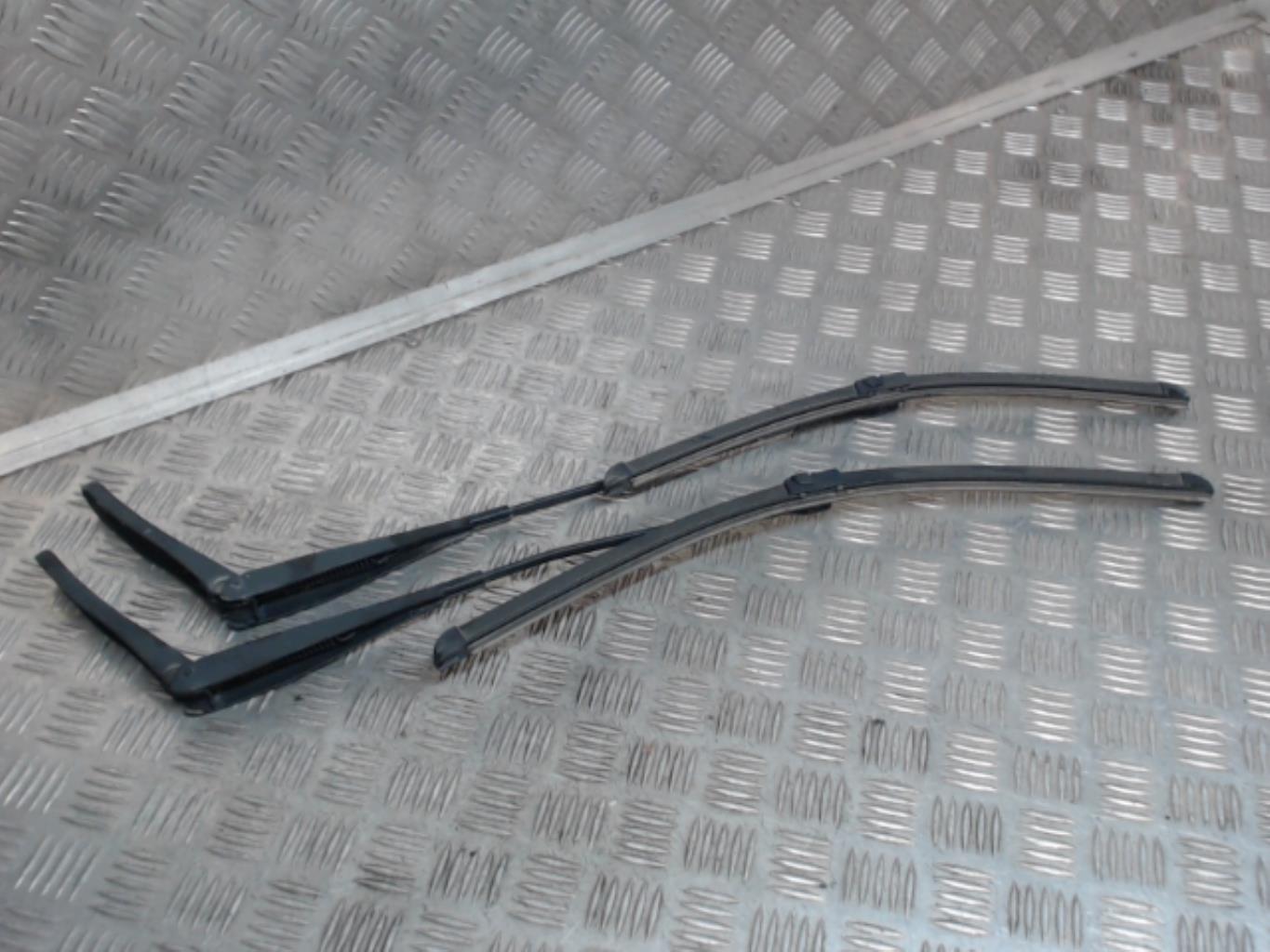 Braccio tergicristallo anteriore OPEL ASTRA H GTC PHASE 2 Gasolina - 1