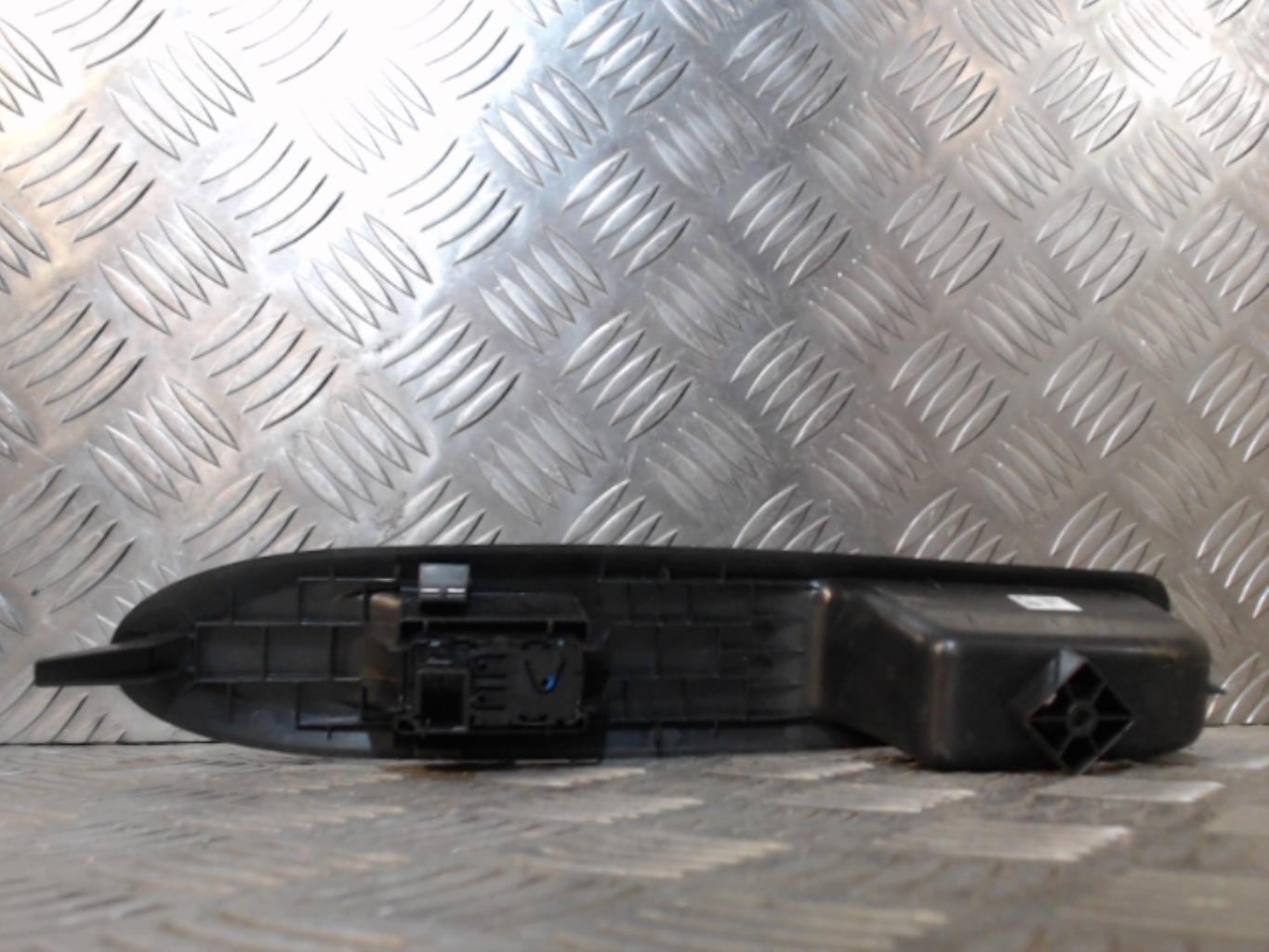 Interruttore lavacristalli anteriore destro CITROEN C4 2 PHASE 1 Diésel - 1