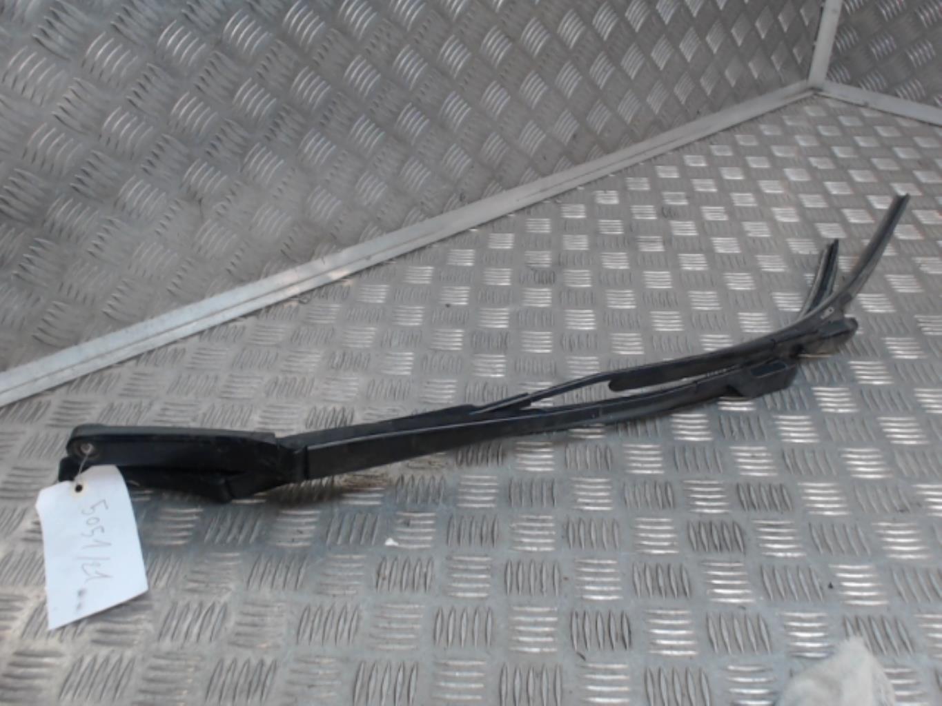 Braccio tergicristallo anteriore VOLKSWAGEN SCIROCCO 3 PHASE 1 COUPE Gasolina - 1