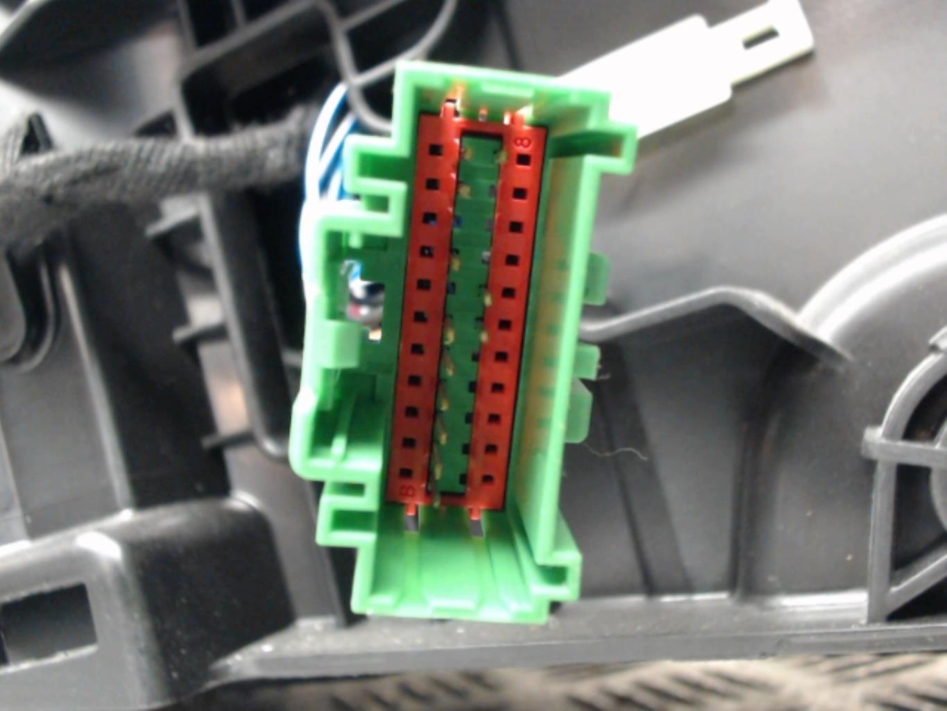Console central (interieur plastique) JAGUAR F-PACE Diesel - 1
