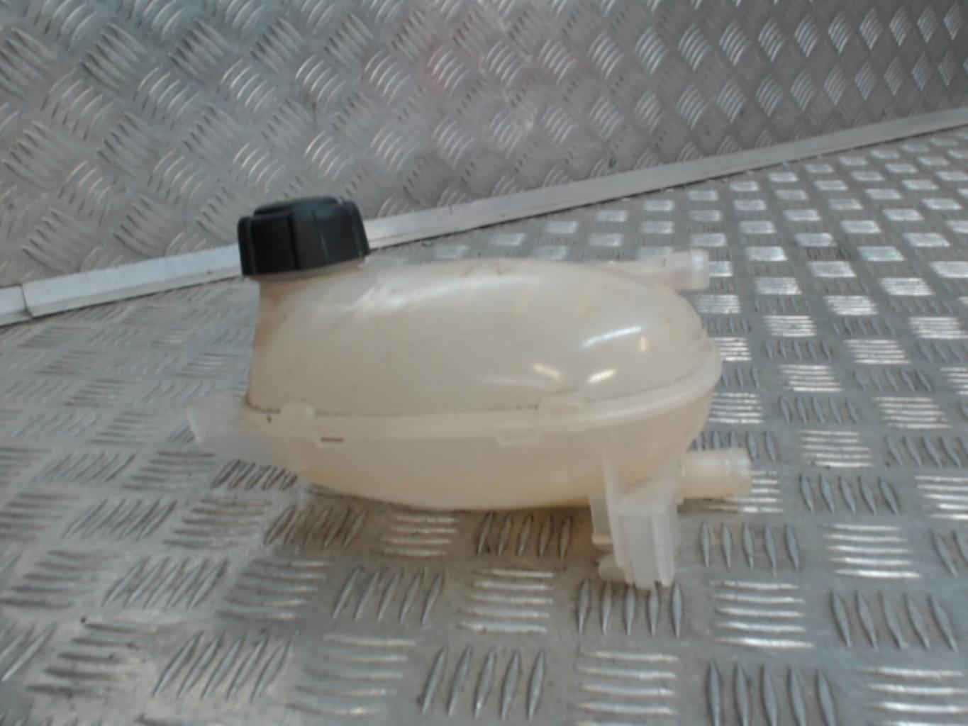 Vase d'expansion RENAULT CLIO 5 PHASE 1 Essence/Hybride - 1