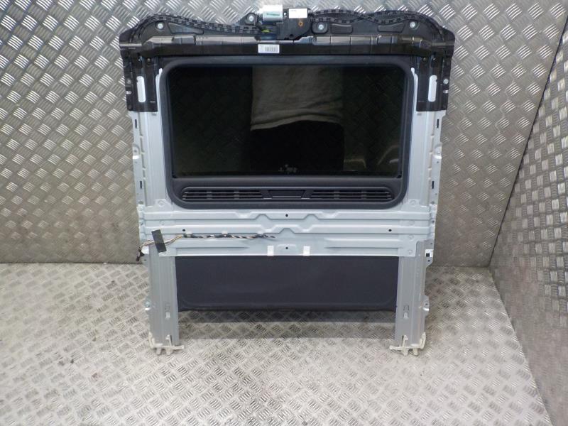 Toit ouvrant BMW SERIE 1 F20 PHASE 2 Essence - 1