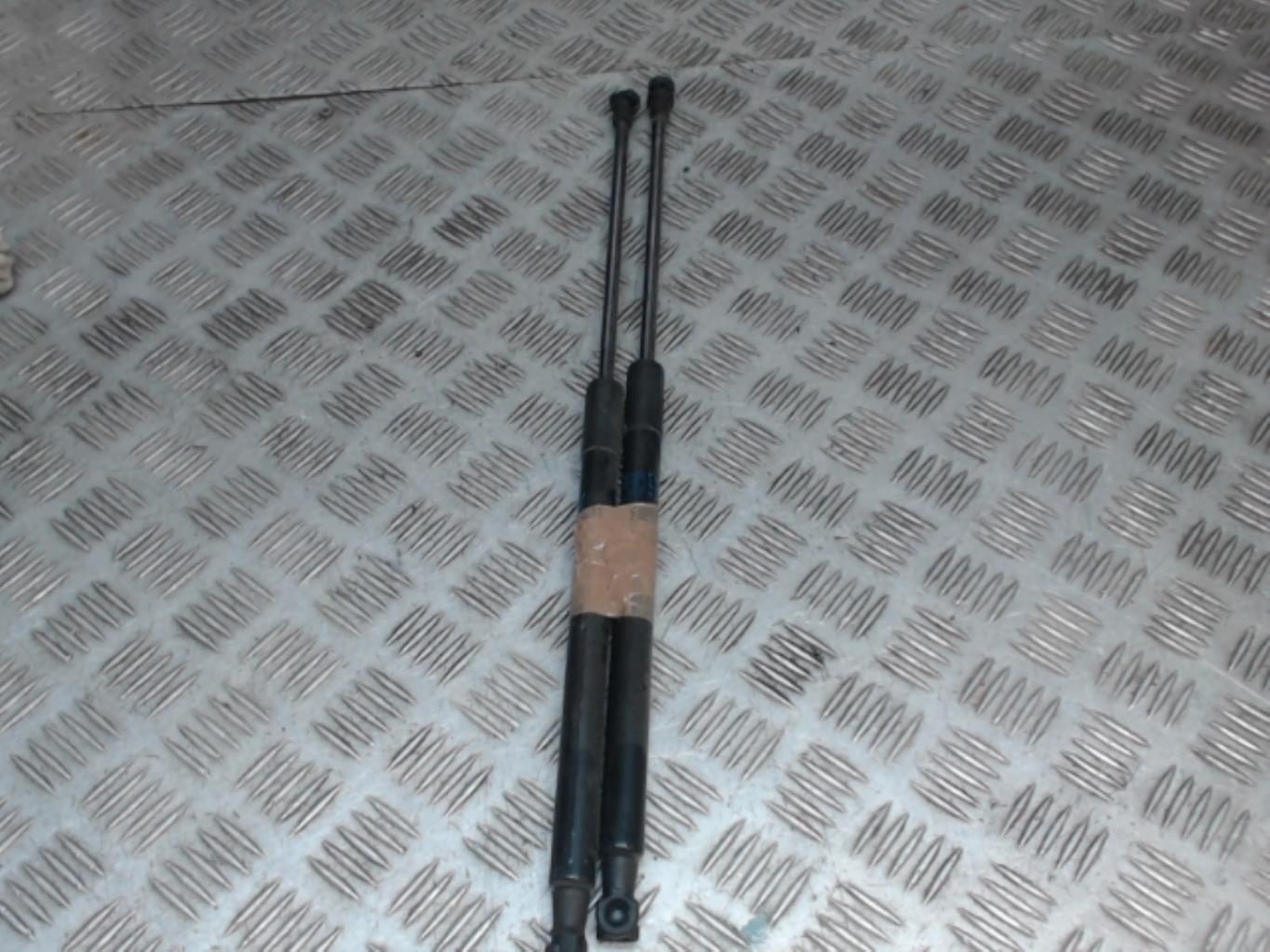 Verin de coffre CITROEN C1 2 Essence - 1