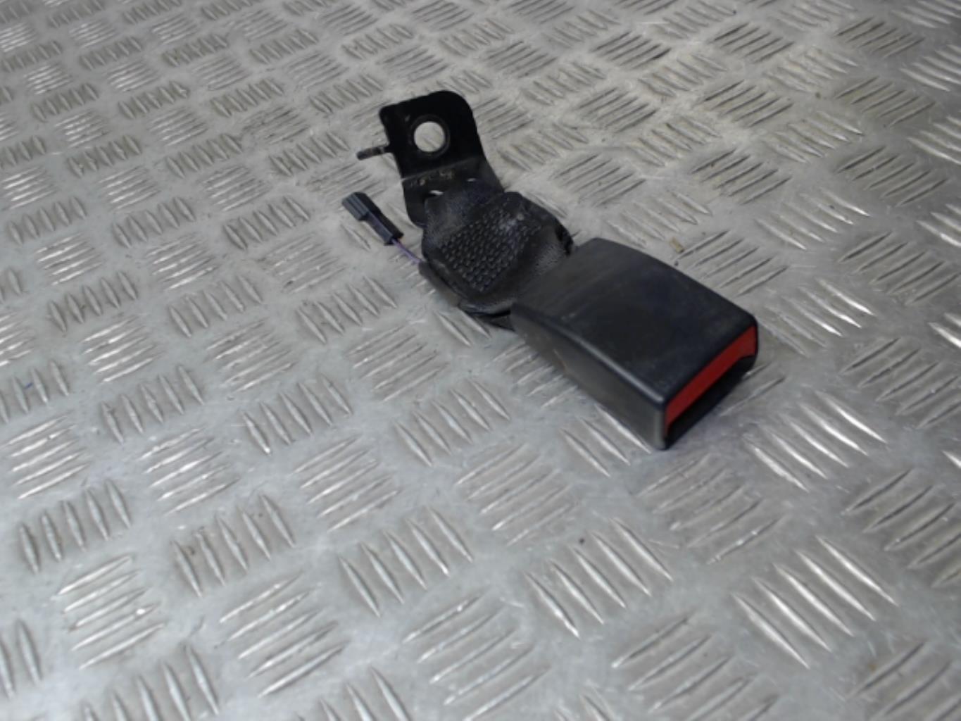 Aggancio cintura sicurezza posteriore sinistro BMW SERIE 1 F20 PHASE 2 Gasolina - 1