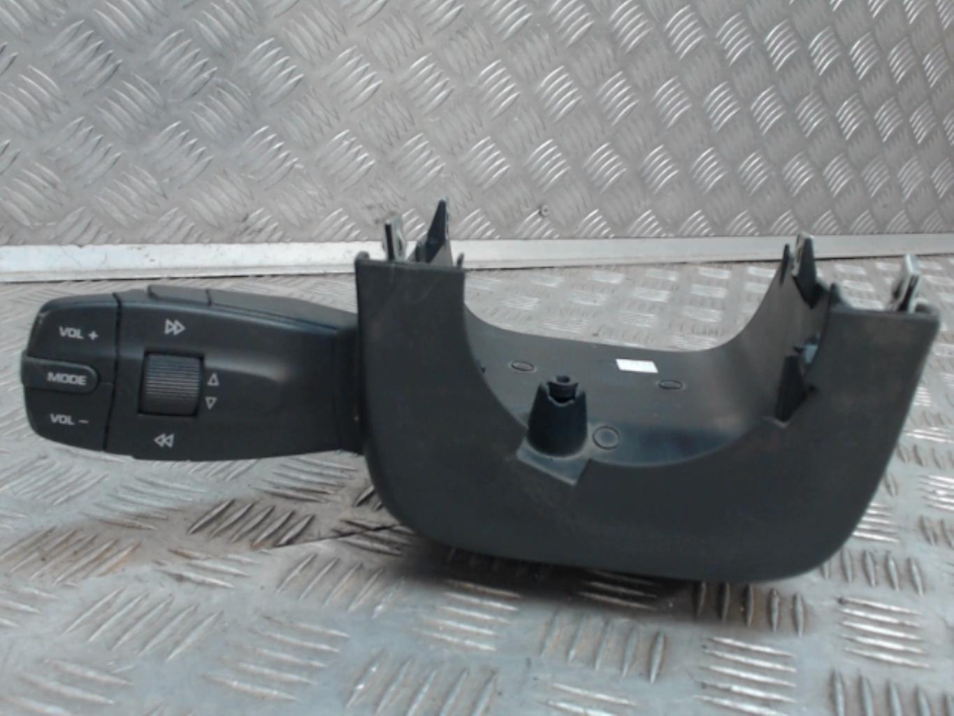 Calotta piantone SEAT IBIZA 4 PHASE 1 COUPE Diésel - 1