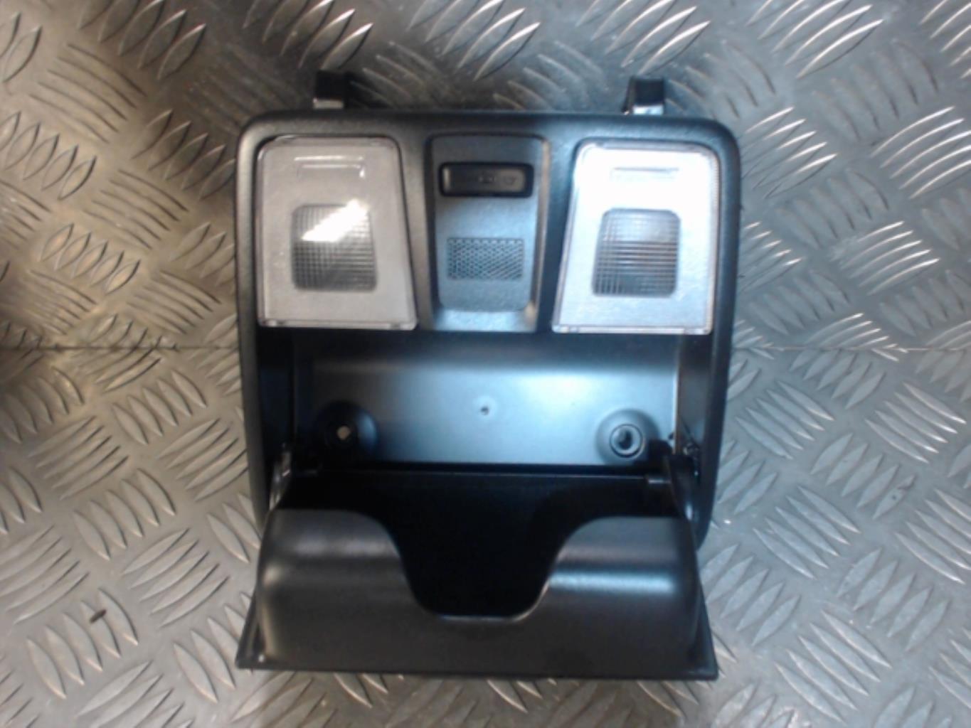 Eclairage de plafonnier HYUNDAI I 20 2 PHASE 2  - 1