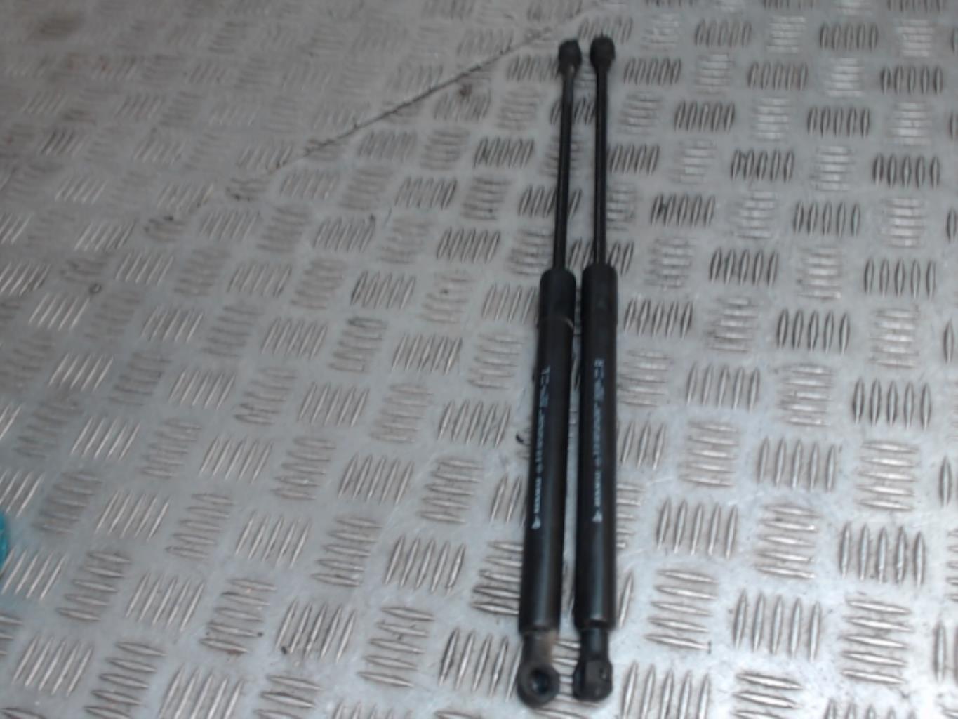 Verin de capot RENAULT MEGANE 4 PHASE 1  - 1