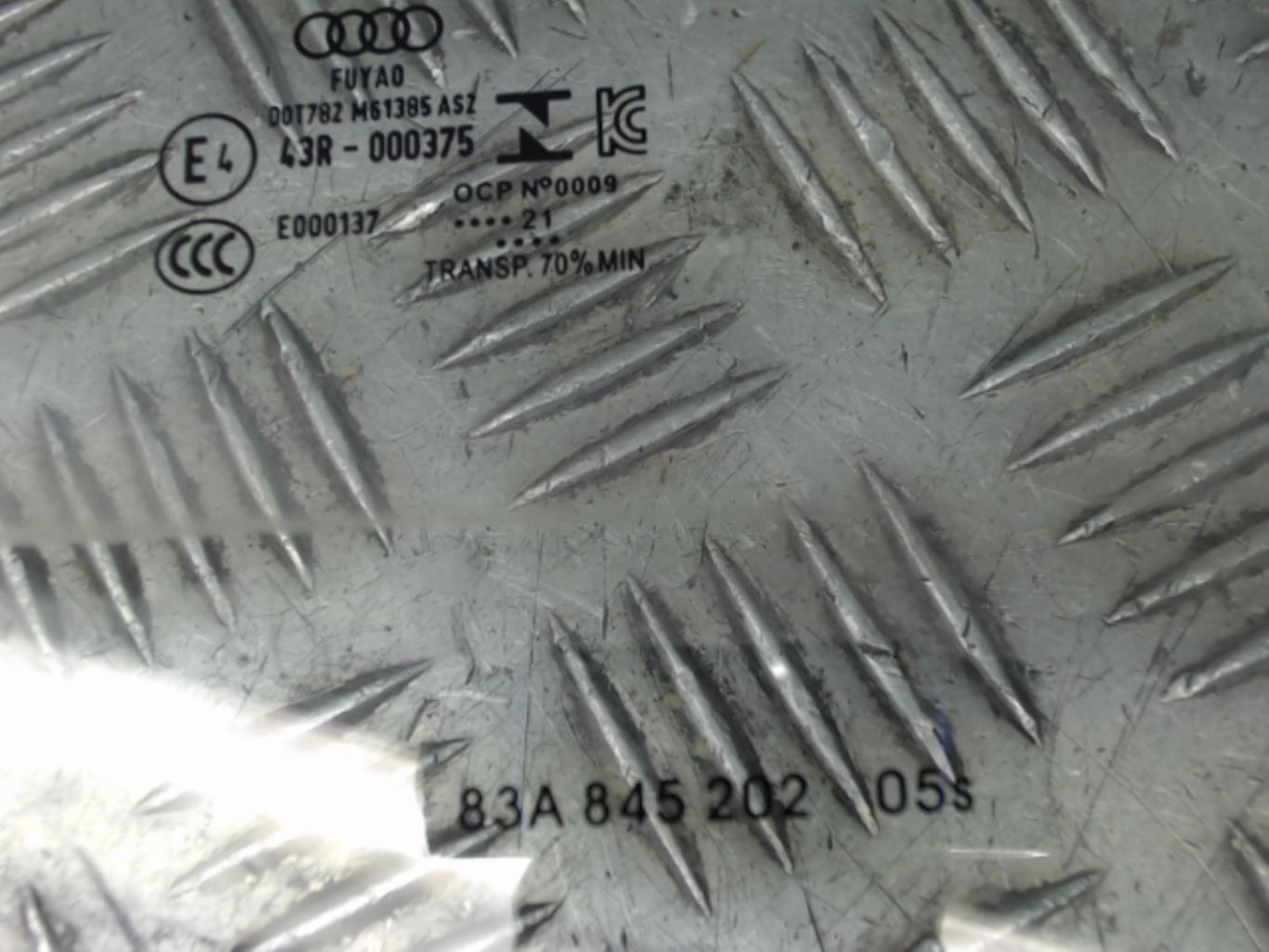 Vitre avant droit AUDI Q3 2  - 1