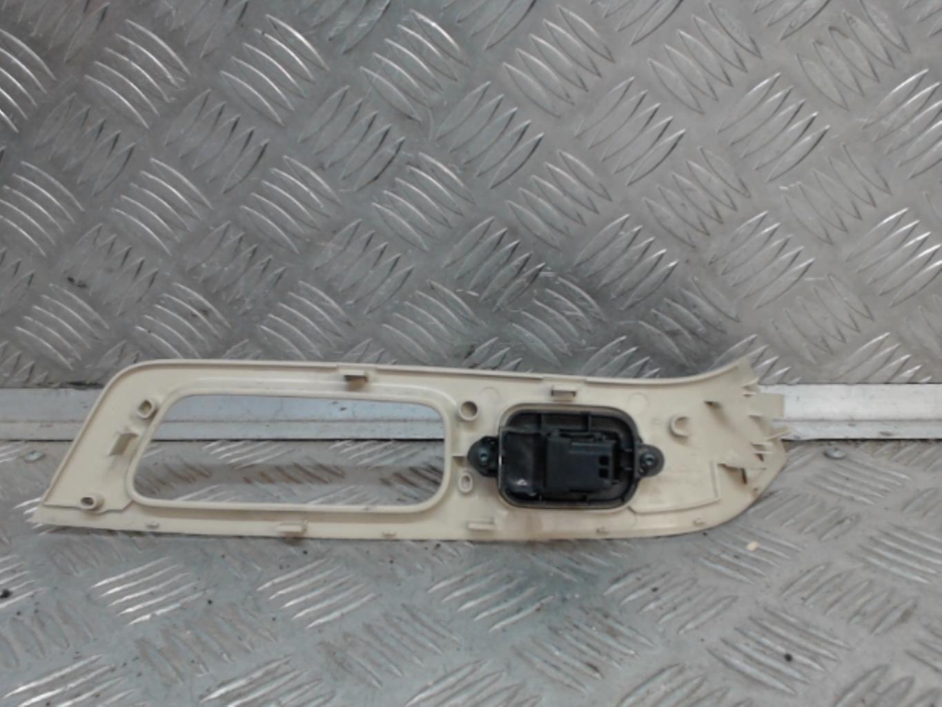 Interruttore lavacristalli posteriore destro VOLVO XC 60 1 PHASE 1 Diésel - 1