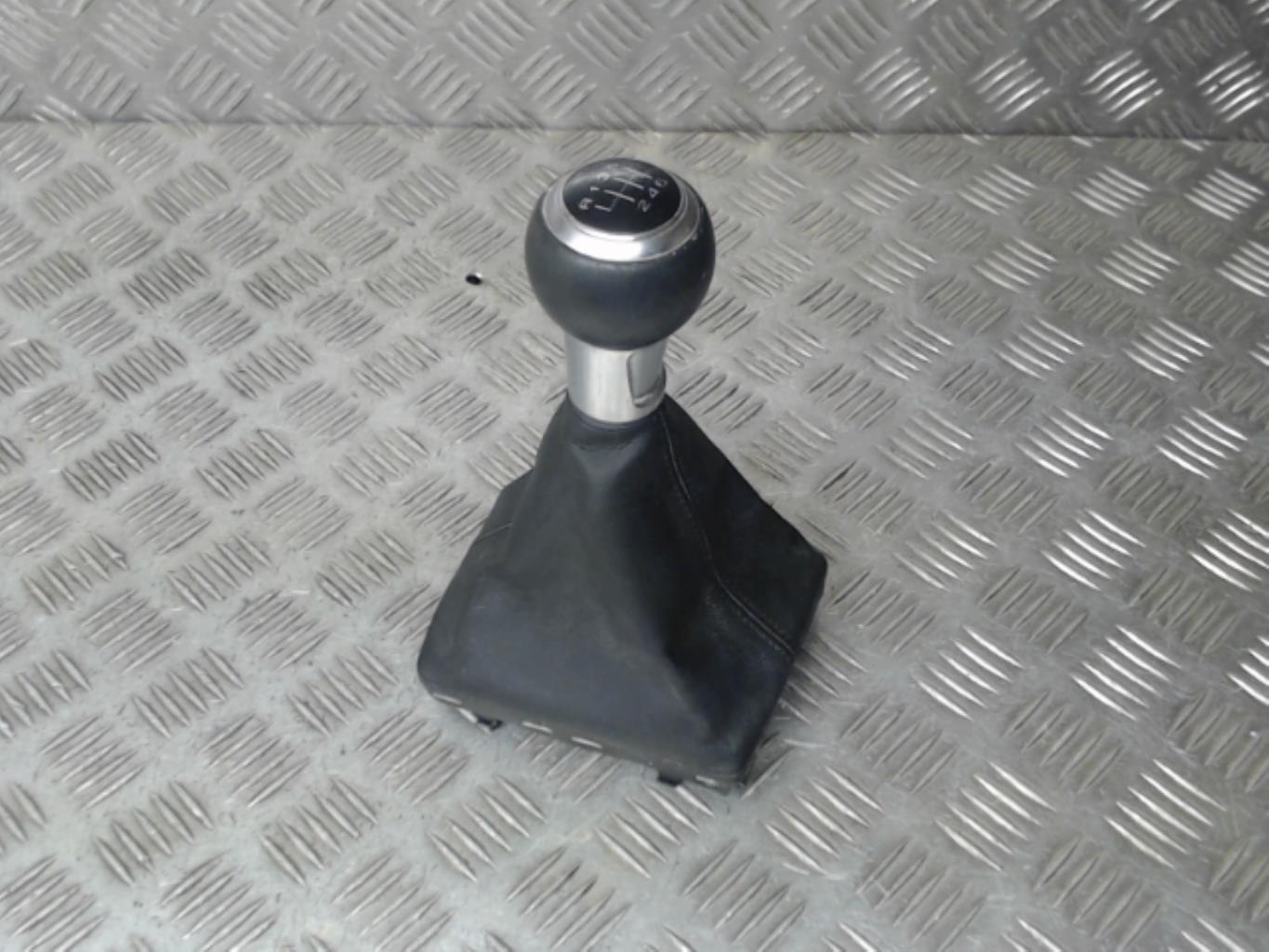 Pommeau de vitesses AUDI A3 3 SPORTBACK PHASE 2 Diesel - 1