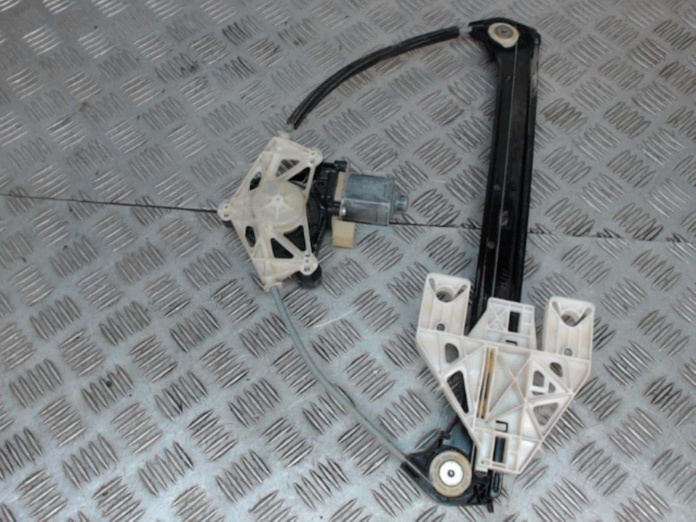 Alzacristalli elettrico posteriore sinistro AUDI A3 3 SPORTBACK PHASE 2 Diésel - 1