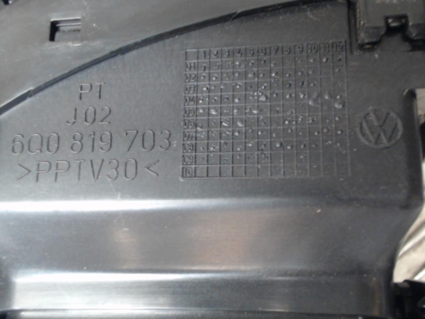 Bocchetta aerazione cruscotto anteriore sinistra VOLKSWAGEN POLO 4 PHASE 2 Diésel - 1
