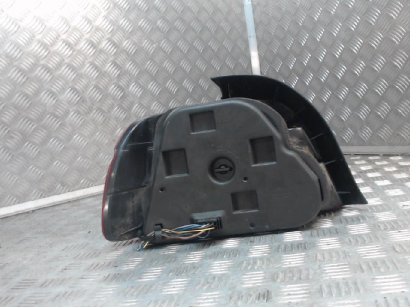 Fanale posteriore principale destro (luci) BMW SERIE 5 E39 PHASE 1 Gasolina - 1
