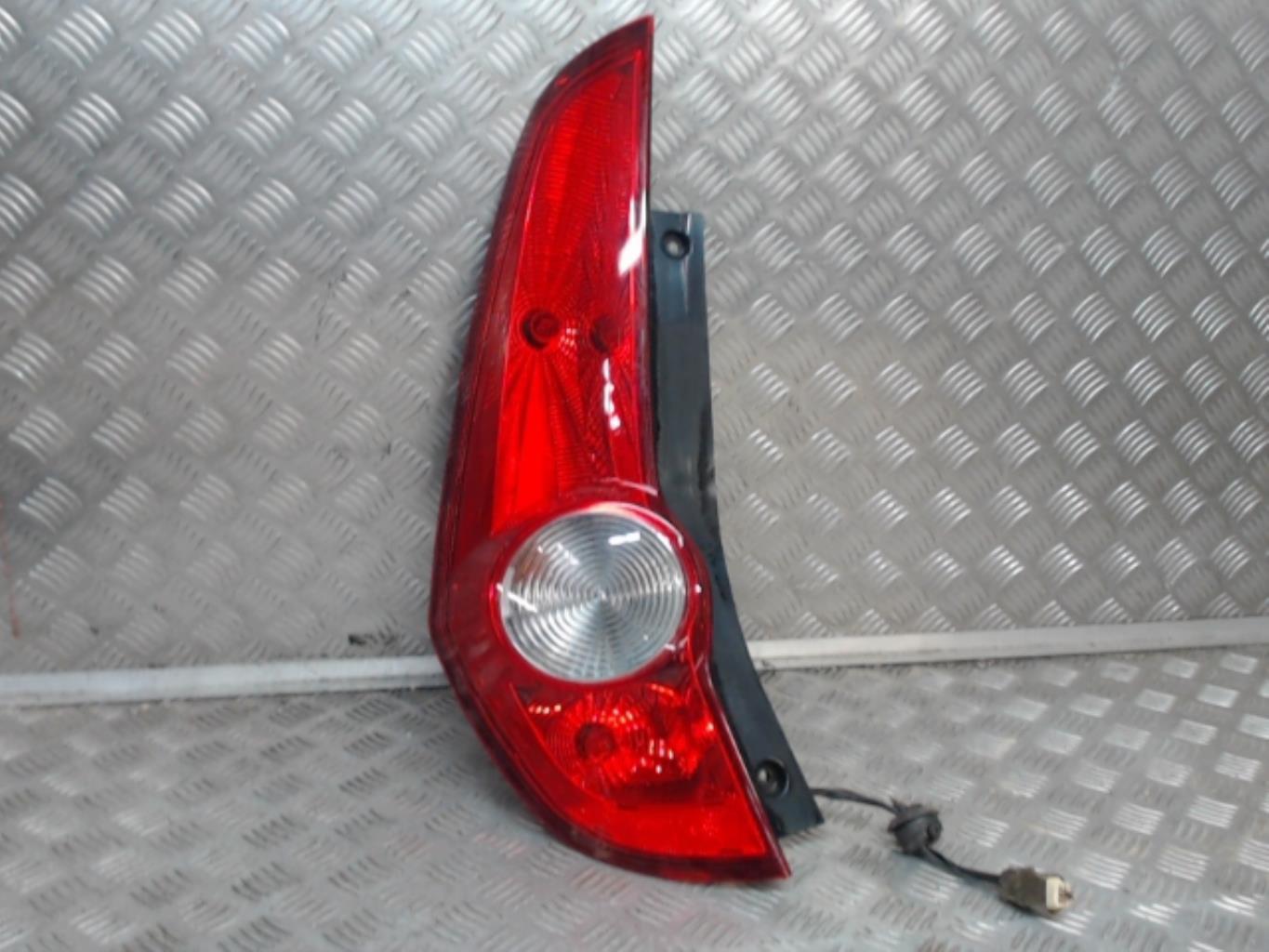 Fanale posteriore principale sinistro (luci) OPEL AGILA B  - 1