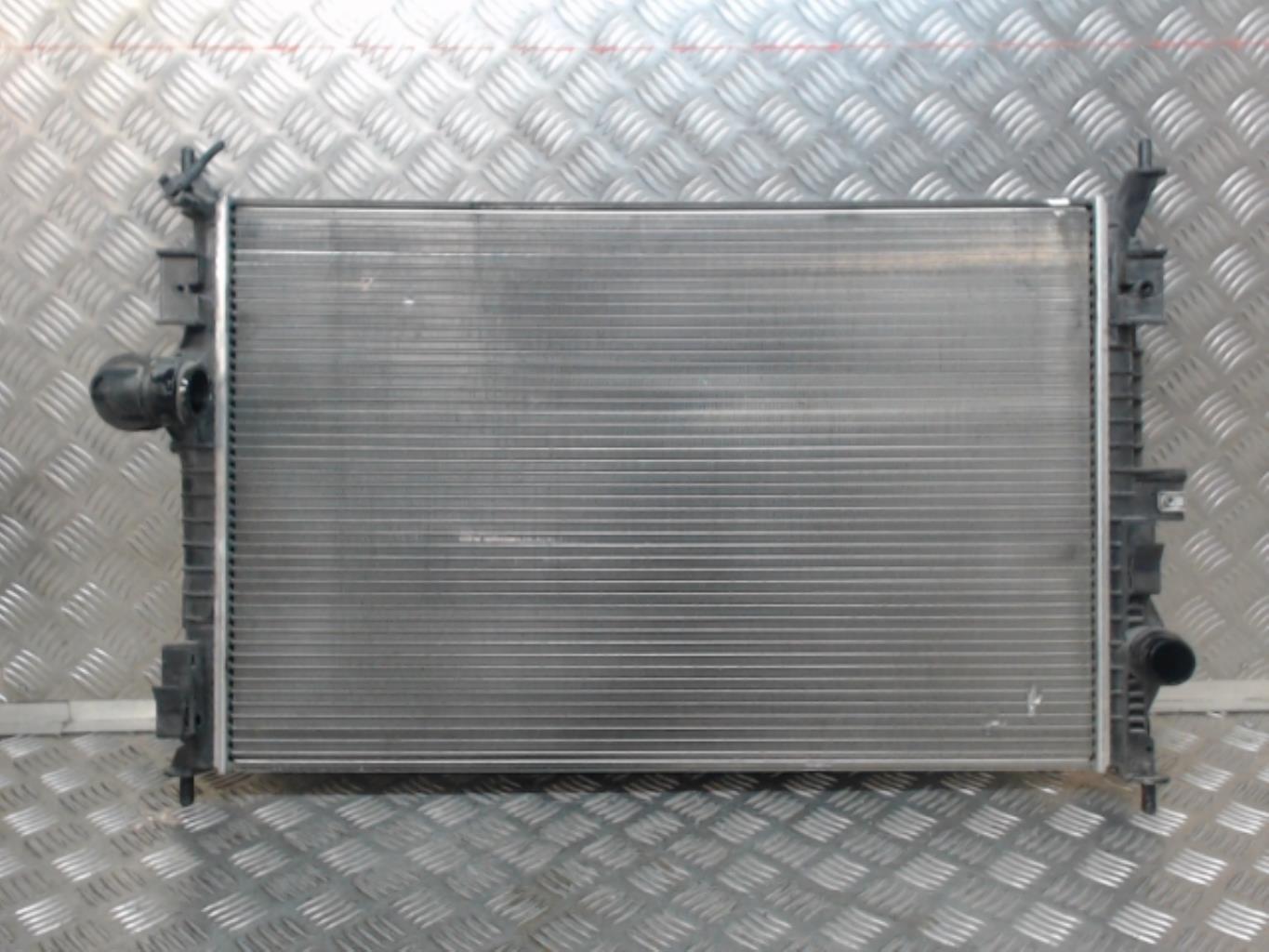Radiateur eau PEUGEOT 308 2 PHASE 2 Diesel - 1