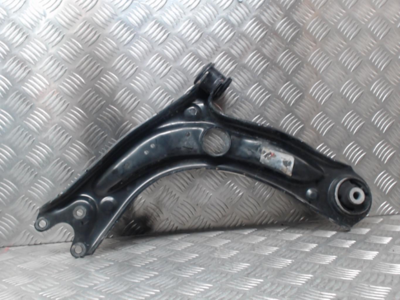 Triangle avant droit AUDI A3 3 SPORTBACK PHASE 2 Essence - 1