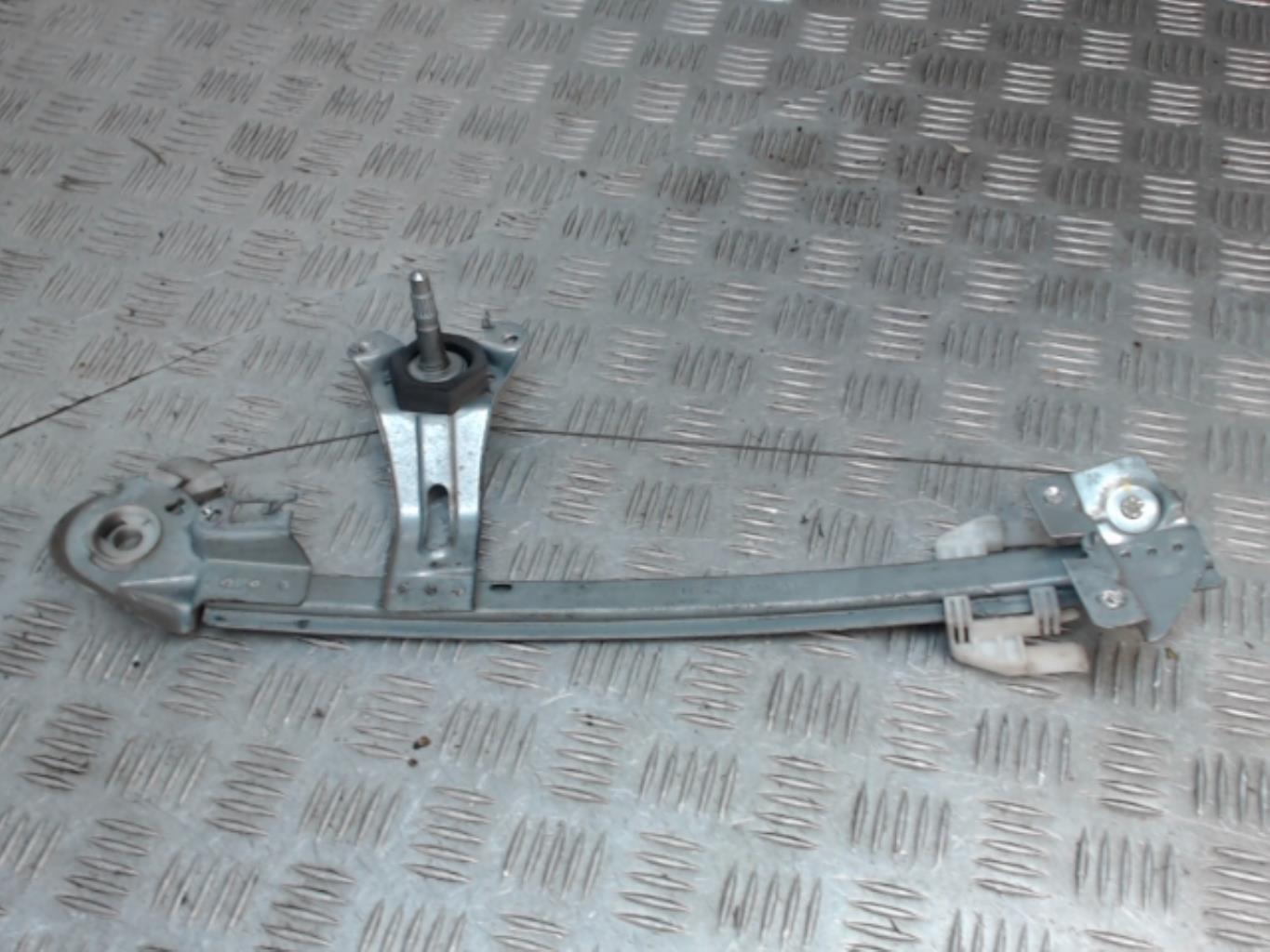 Alzacristalli manuale posteriore destro PEUGEOT 206 PHASE 2 Diésel - 1