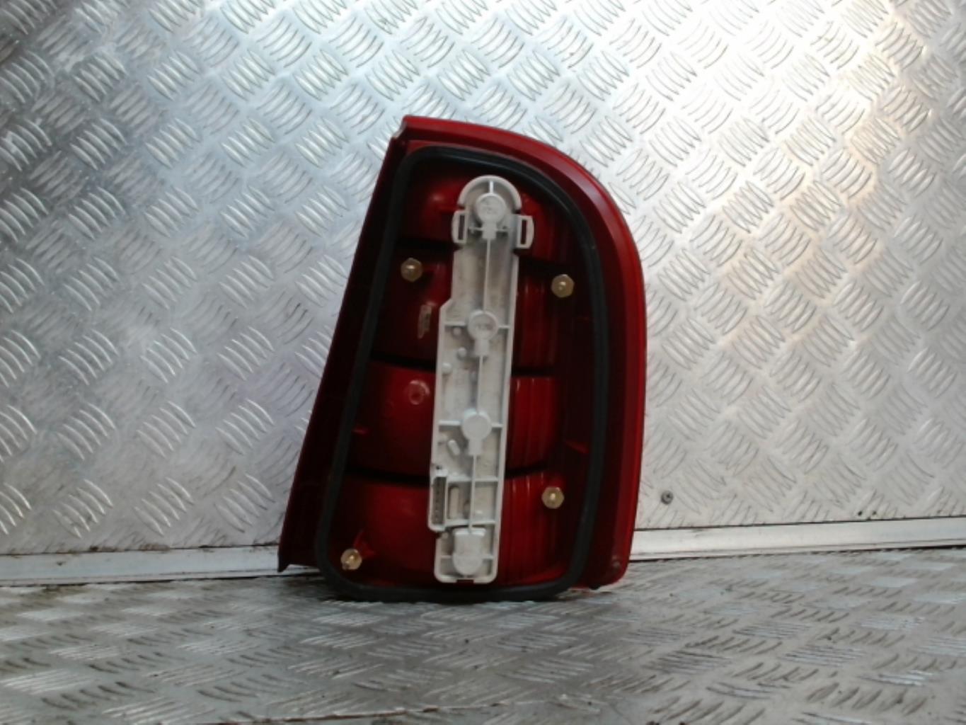 Fanale posteriore principale sinistro (luci) SKODA FABIA 1 PHASE 1 Diésel - 1