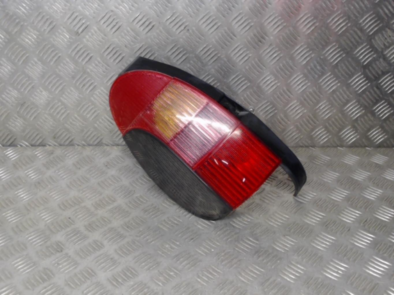 Fanale posteriore principale sinistro (luci) PEUGEOT 306 BREAK Diésel - 1