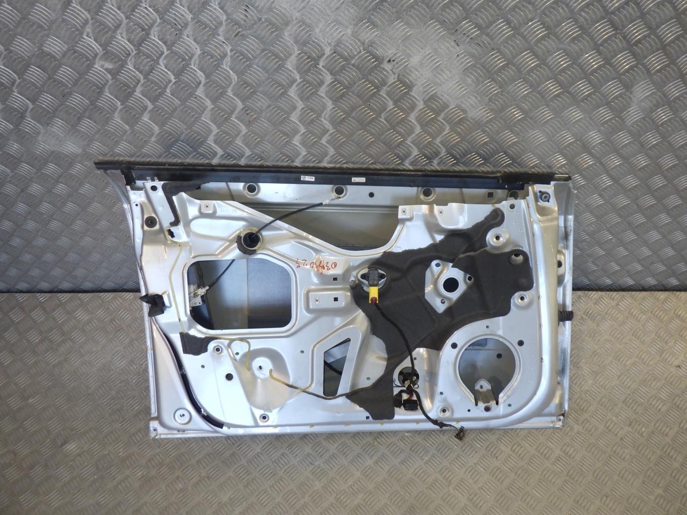 Porte avant gauche AUDI A4 2 PHASE 2 Diesel - 1
