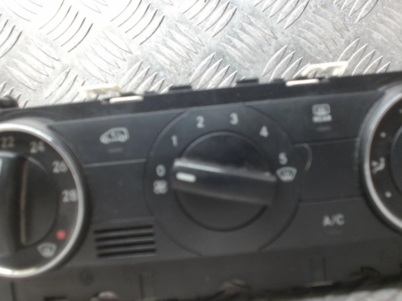 Commande chauffage MERCEDES CLASSE B 245 PHASE 2 Diesel - 1