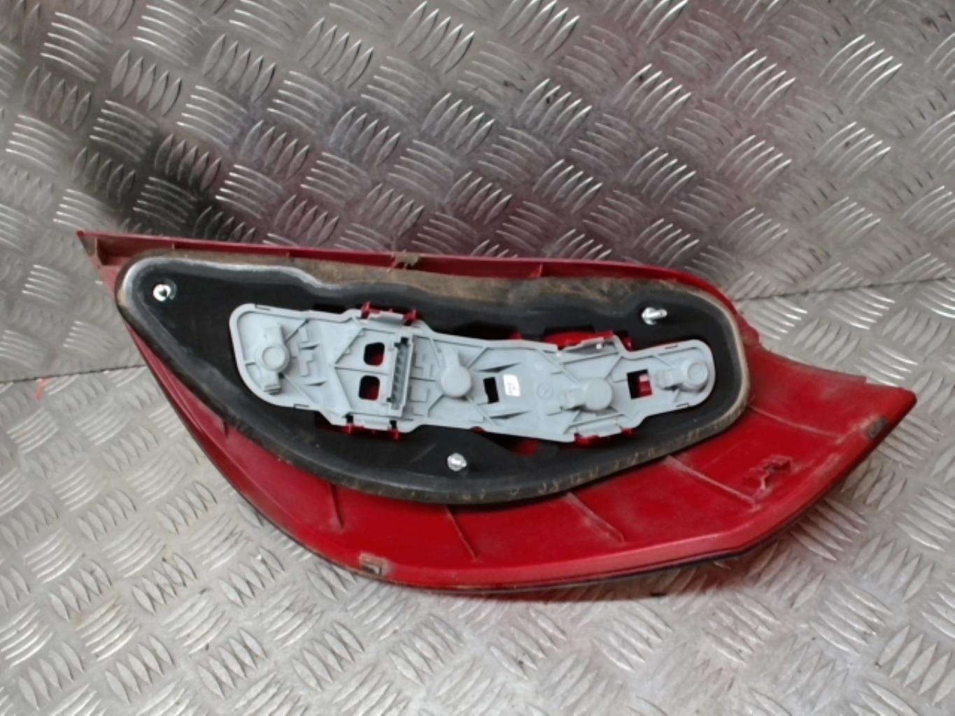 Fanale posteriore principale sinistro (luci) MERCEDES CLASSE A 169 PHASE 1 Diésel - 1