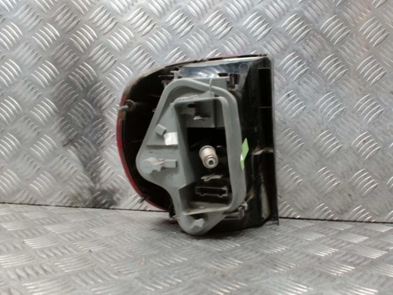 Fanale posteriore principale destro (luci) VOLKSWAGEN FOX Gasolina - 1