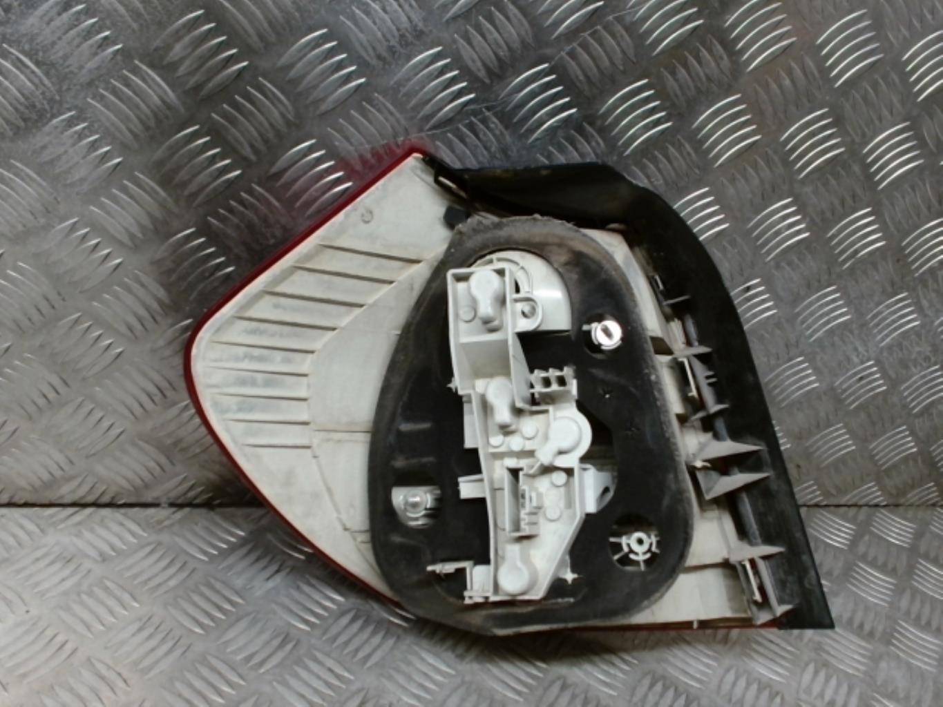 Fanale posteriore principale destro (luci) BMW SERIE 1 E87 PHASE 2  - 1