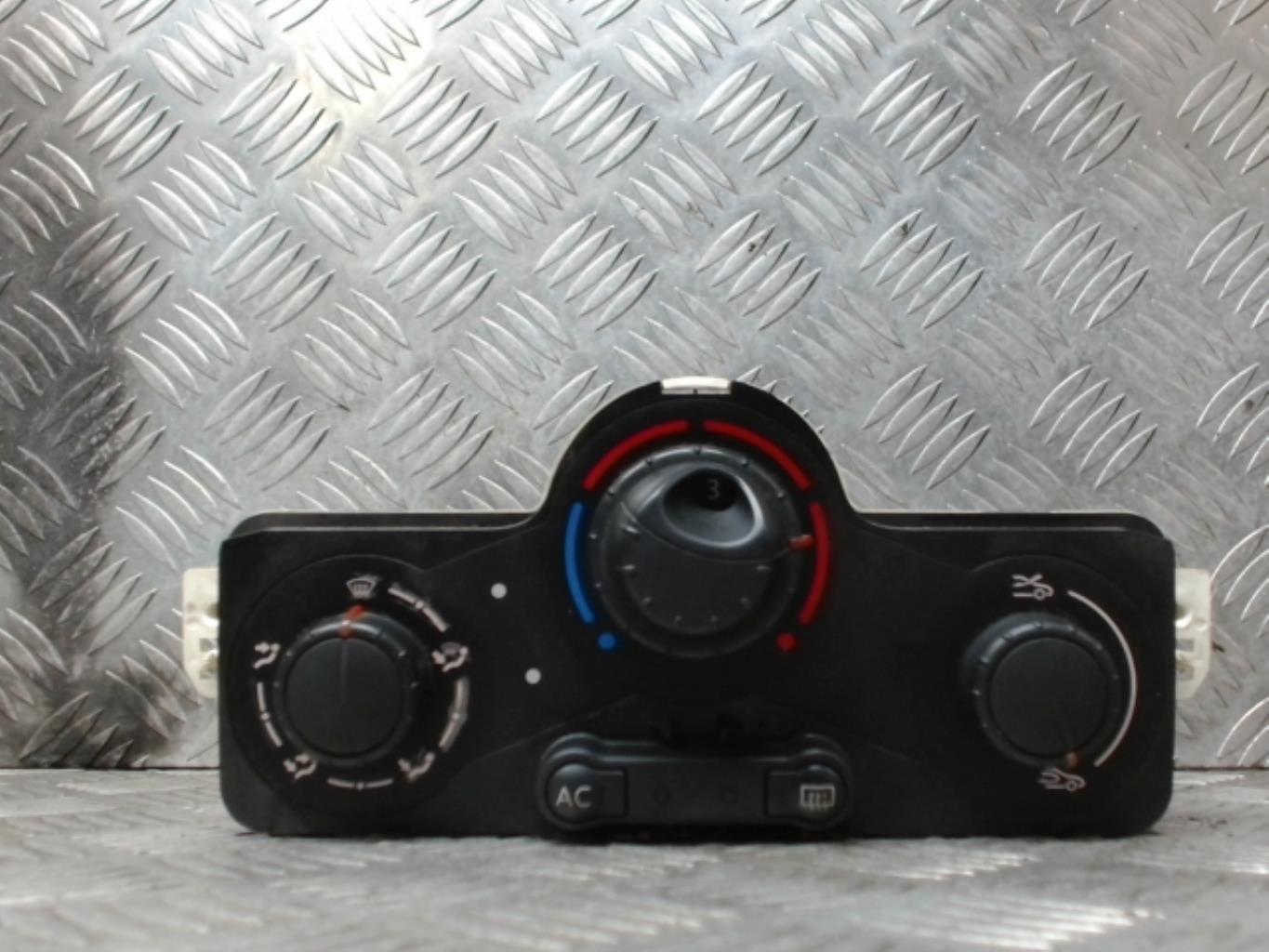 Commande chauffage RENAULT MODUS PHASE 1 Diesel - 1