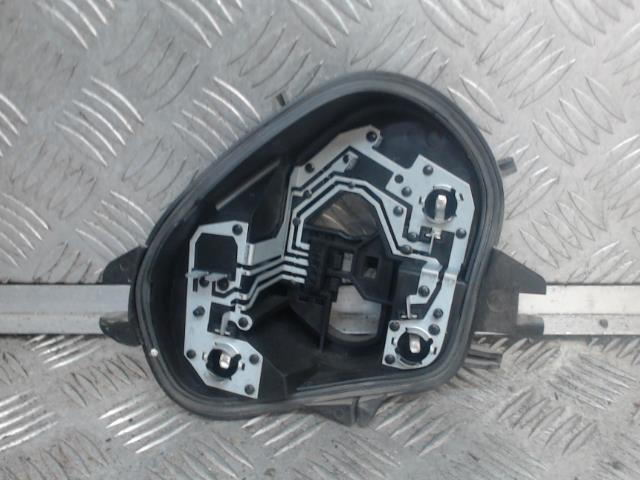 Base portalampade fanale posteriore destro PEUGEOT 208 1 PHASE 1  - 1