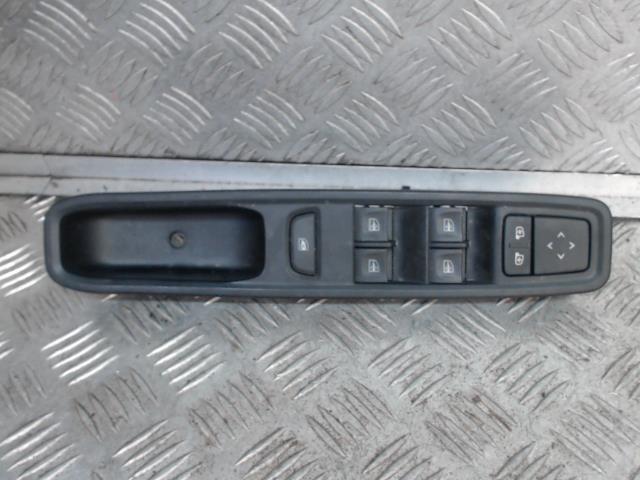 Interruttore lavacristalli anteriore sinistro DACIA SANDERO 3 Gasolina - 1