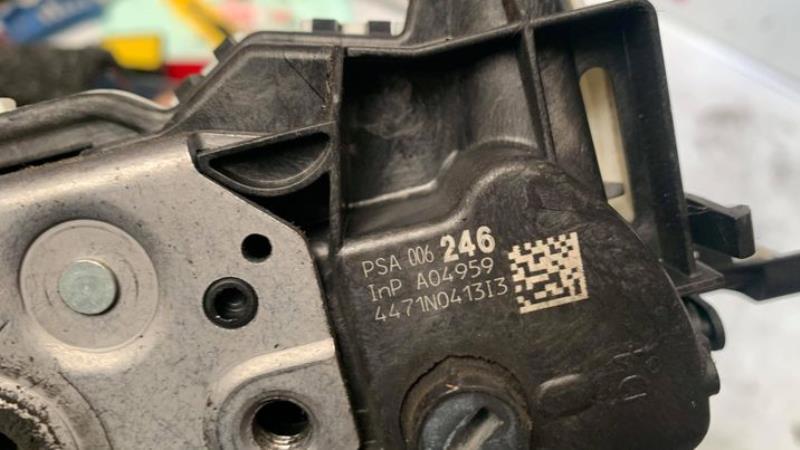 Serrure avant droit CITROEN C3 2 PHASE 1 Diesel - 1