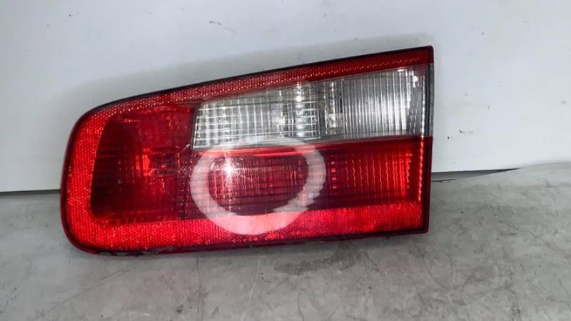 Feu arriere secondaire droit (feux) RENAULT LAGUNA 2 PHASE 1 Diesel - 1