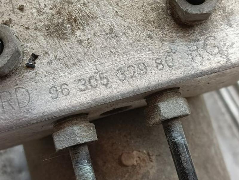 Bloc ABS (freins anti-blocage) PEUGEOT 406 PHASE 2 Diesel - 1