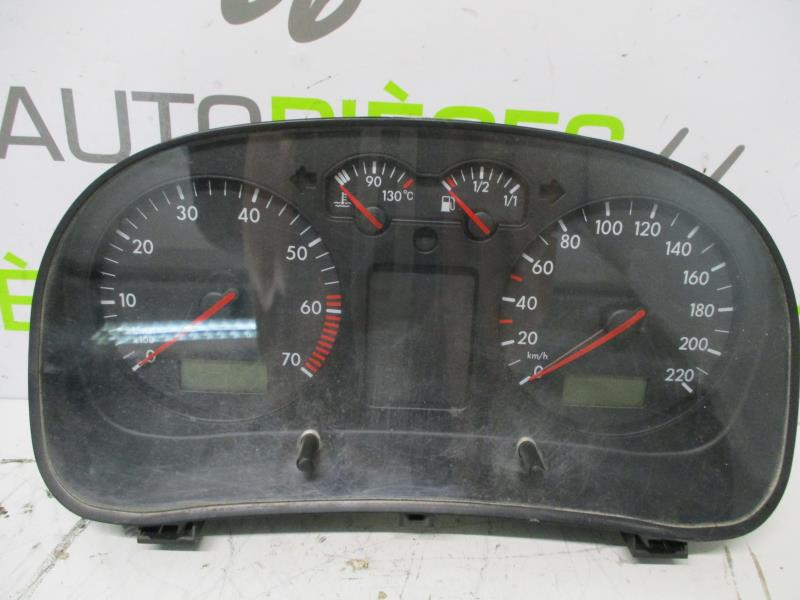 Compteur VOLKSWAGEN GOLF 4 BREAK Essence - 1
