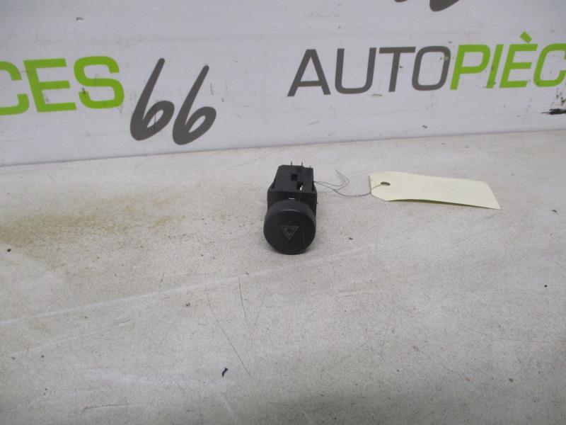 Bouton de warning PEUGEOT 306 PHASE 1 Essence - 1