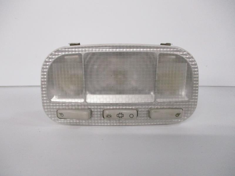 Luce di cortesia PEUGEOT 308 1 PHASE 1 Diésel - 1