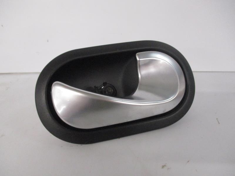Maniglia interna anteriore destra RENAULT TWINGO 3 PHASE 2 Gasolina - 1