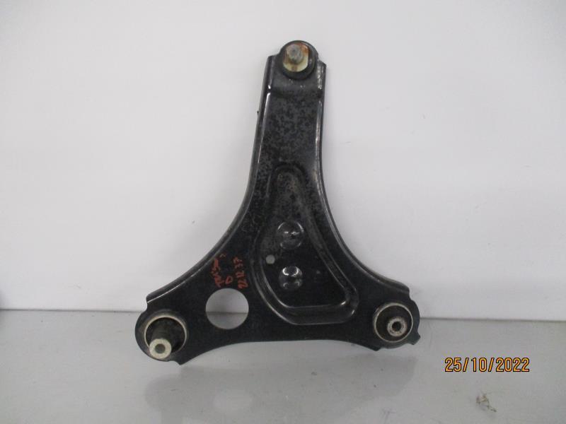 Triangle avant droit RENAULT TWINGO 3 PHASE 2 Essence - 1