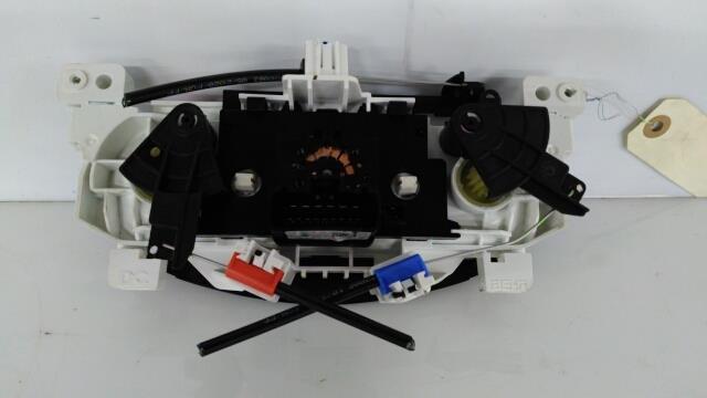Commande chauffage RENAULT TWINGO 3 PHASE 2 Essence - 1