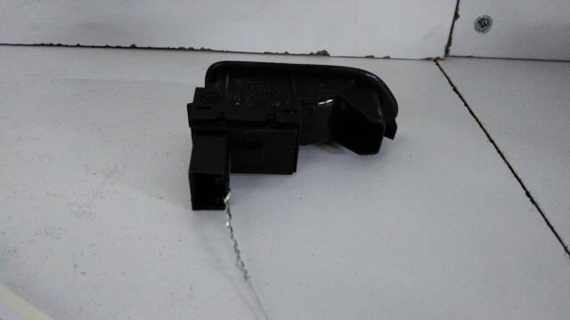 Interruttore lavacristalli posteriore sinistro VOLKSWAGEN GOLF 6 Gasolina - 1