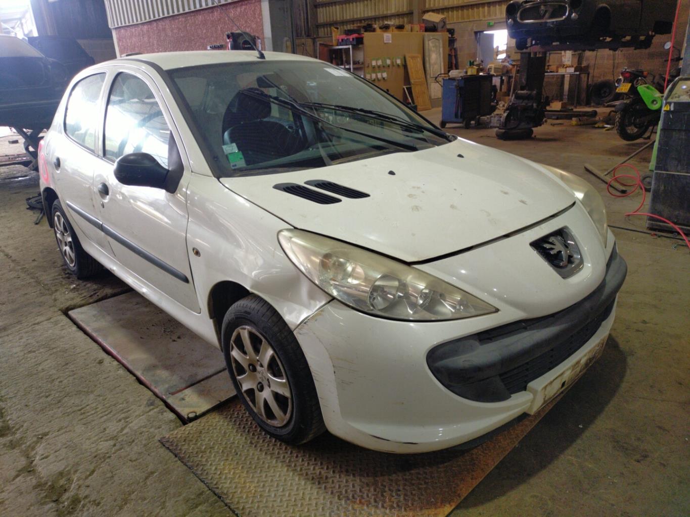 Feu arriere stop central PEUGEOT 206+  - 1