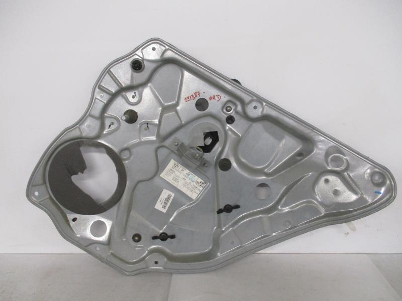 Alzacristalli manuale posteriore destro VOLKSWAGEN POLO 4 PHASE 2 Diésel - 1