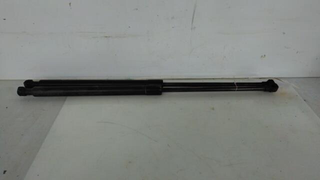 Verin de coffre RENAULT MEGANE 4 PHASE 1 Diesel - 1