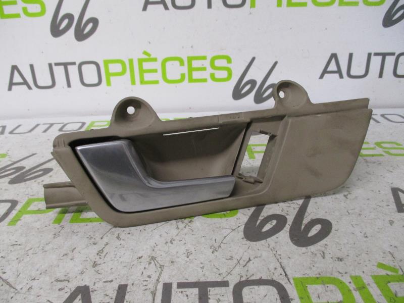 Poignee interieur avant gauche AUDI A4 2 AVANT PHASE 1 BREAK Diesel - 1