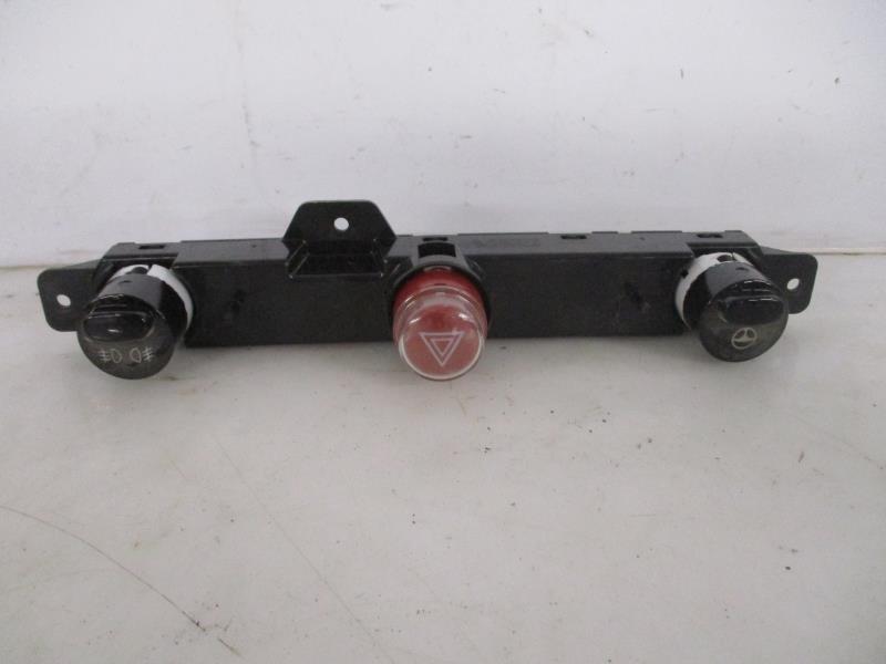 Bouton de warning FIAT 500 2 PHASE 2 Essence - 1