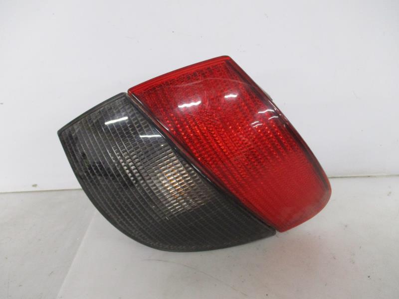 Fanale posteriore principale destro (luci) PEUGEOT 406 PHASE 2 BREAK Diésel - 1